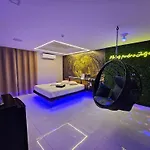 Motel Kamasutra